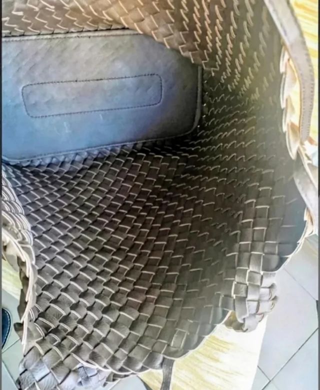 Borsa intrecciata marrone