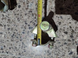 Abrazadera para colocar montacargas 