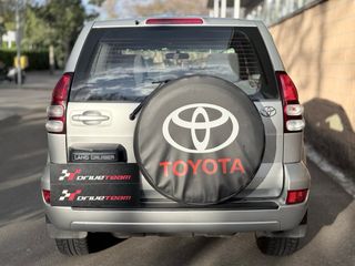 Toyota Land Cruiser VX 66.900 km !!
