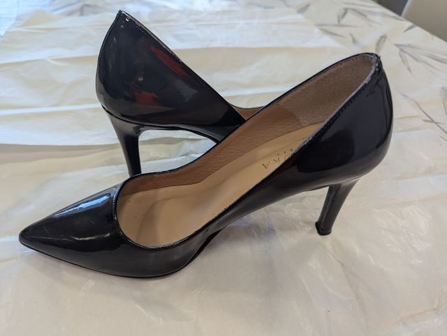 Zapatos Zendra negros de tacón