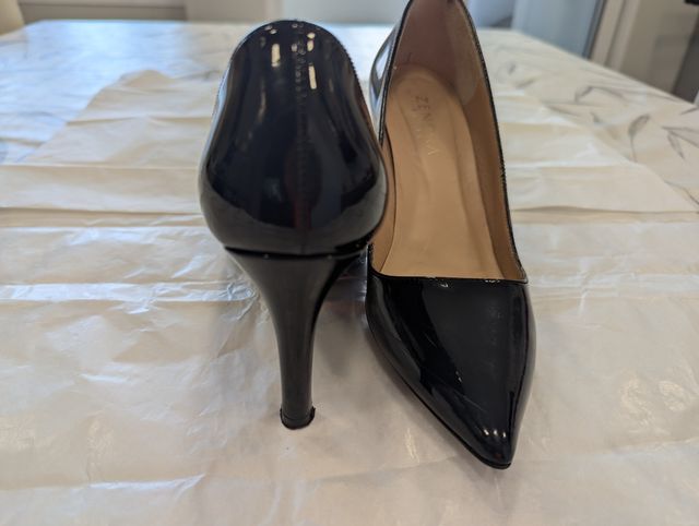 Zapatos Zendra negros de tacón