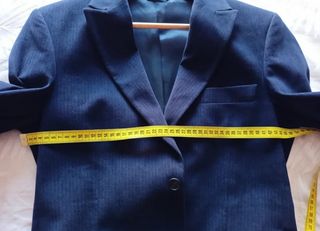 Americana Benetton azul marino - Talla 46. Nueva