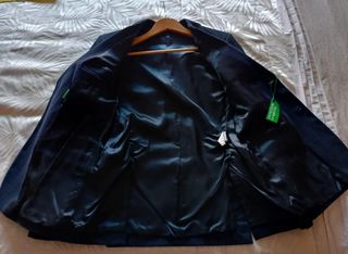 Americana Benetton azul marino - Talla 46. Nueva