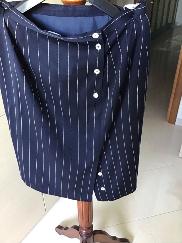 Completo giacca e gonna Deni Cler blu e bianco