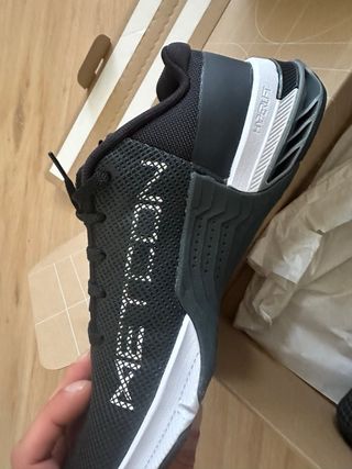 Nike metcon 8 blancas y negras sin estrenar