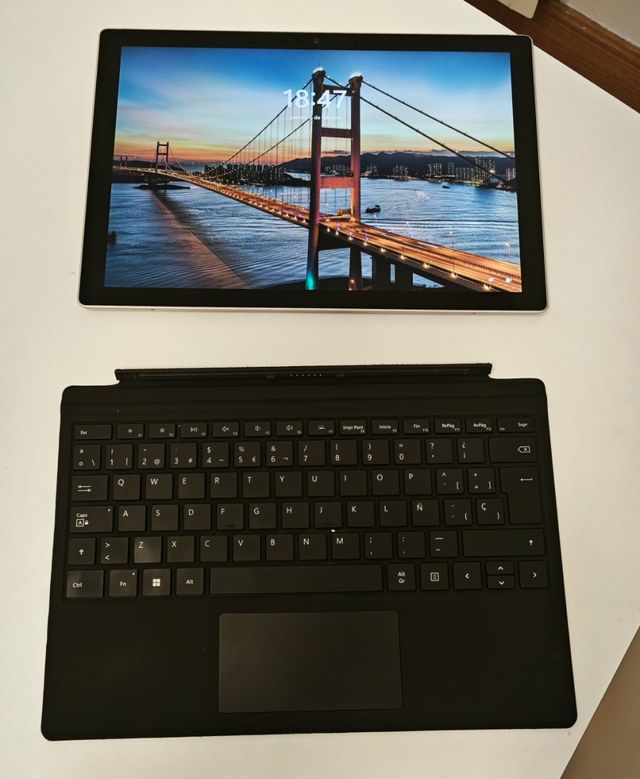 Microsoft Surface Pro 7