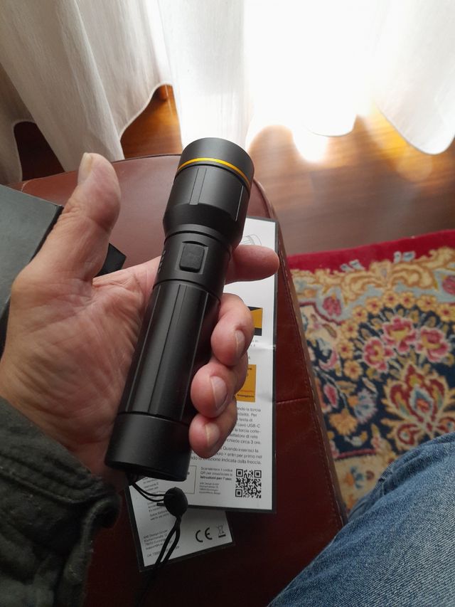 Torcia LED Lichtmeister 2000lm