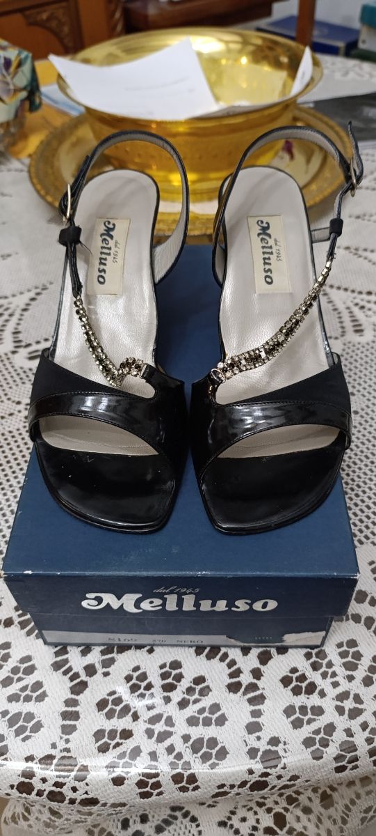 Sandali Melluso neri tacco elegante