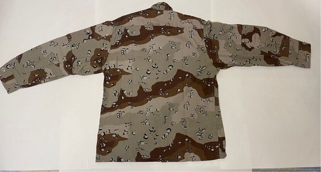 Uniforme campaña pixelado EA árido T 50L