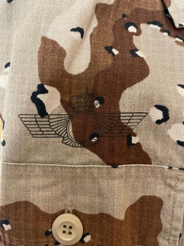 Uniforme campaña pixelado EA árido T 50L