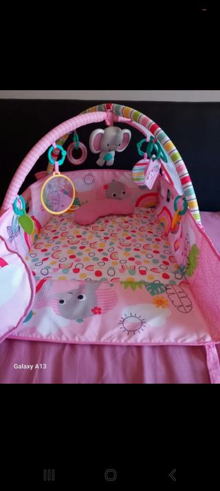 Ginásio Bright Starts Arco-Íris Bright Starts