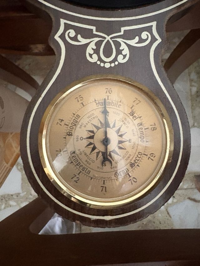 Reloj pared elegante