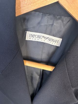 Traje Emporio Armani T38 Americana, T36 pantalón.