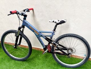 GIANT BOX THREE. Talla M/S. MÁS BICIS