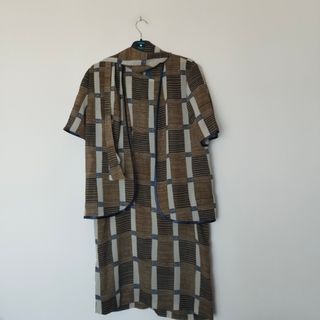Vestido+Chaqueta - Talla 40- Beige/Marrón