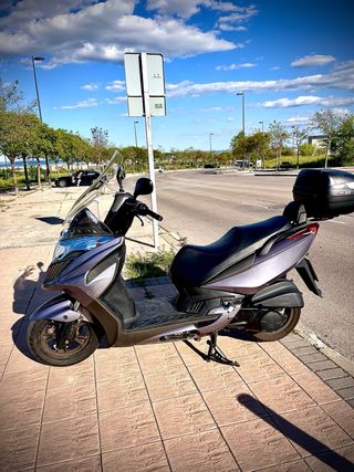 Moto Kymco Yager 300i
