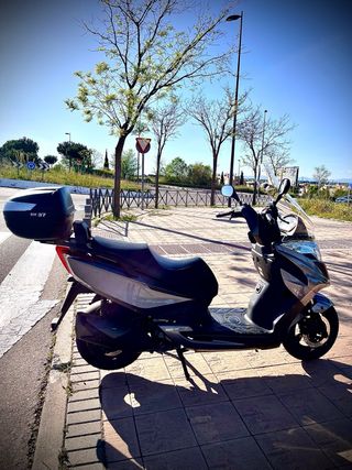 Moto Kymco Yager 300i