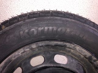 neumatico con llanta.