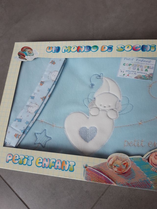 Copertina Petit Enfant azzurra