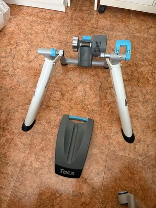 Rodillo Tacx Flow Smart 2