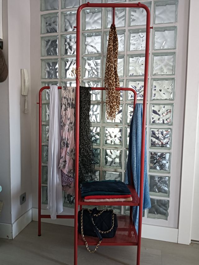 Perchero, burro para ropa, expositor