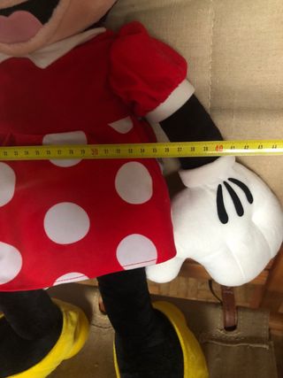 2 muñecas Minnie grande y pequeña Disney