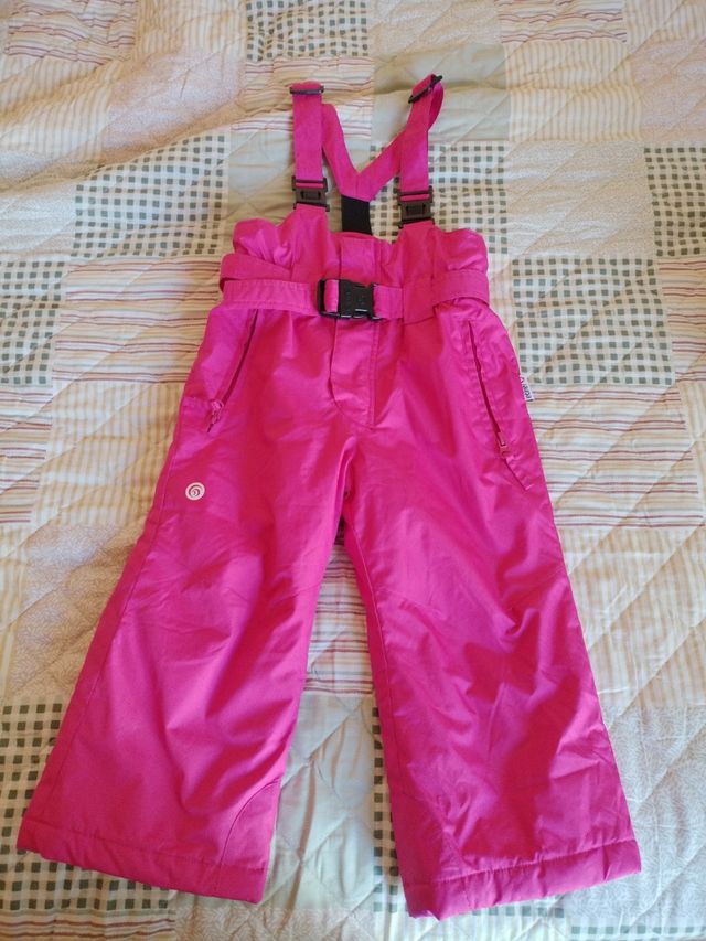 Peto de niña rosa para la  nieve  de 2 años.