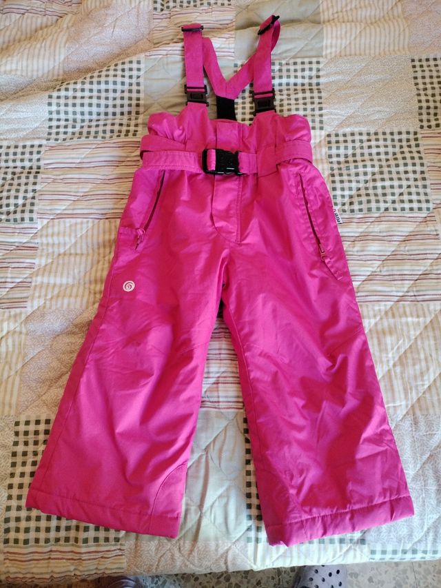 Peto de niña rosa para la  nieve  de 2 años.