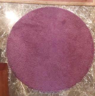 Alfombra Ikea morada pelo grueso 135 cm diámetro