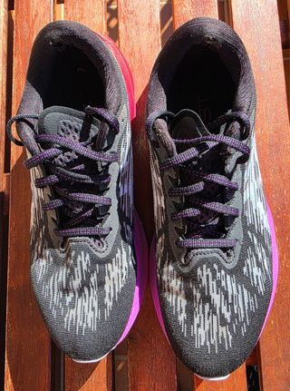 Asics Novablast 3, Número 41,5
