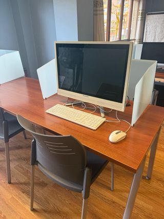 Mesa escritorio madera - oficina