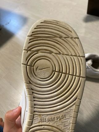 Zapatillas Nike blancas - usadas
