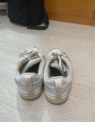 Zapatillas Nike blancas - usadas