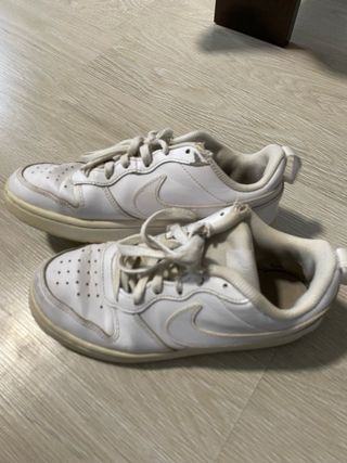 Zapatillas Nike blancas - usadas