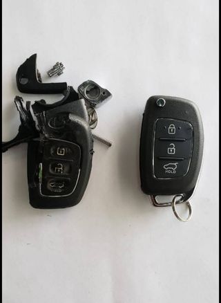 LLAVES DE COCHE Y HOGAR ( WILLKEY ).