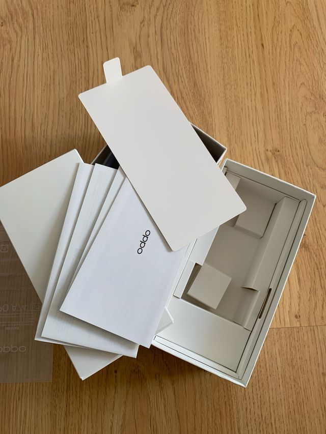OPPO A74 5G - Caja Vacía