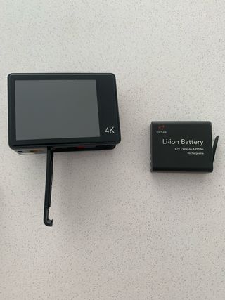 Cámara deportiva Vicuture con funda sumergible 4K