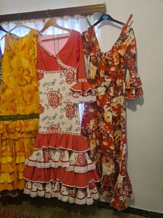 Trajes flamenca multicolor talla 40 a 44.
