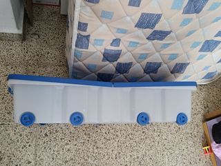 Caja de almacenaje . Medidas 80x37x17 cm