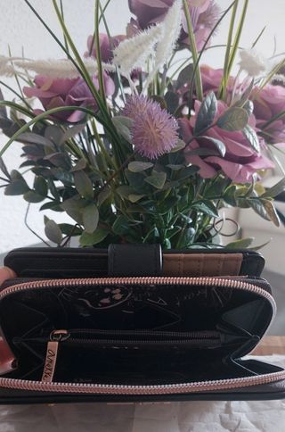 Cartera Anekke marrón-dorada