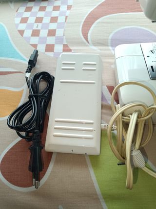 Maquina de coser ALFA 4760