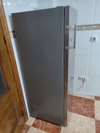 Congelador vertical acero inoxidable marca rommer