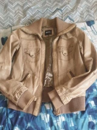 Giacca pelle beige Bershka