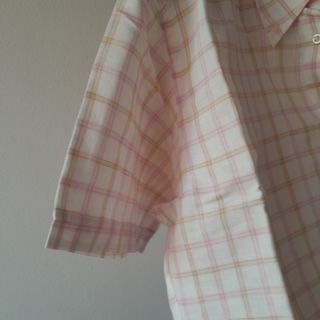 Camicia in lino estiva.