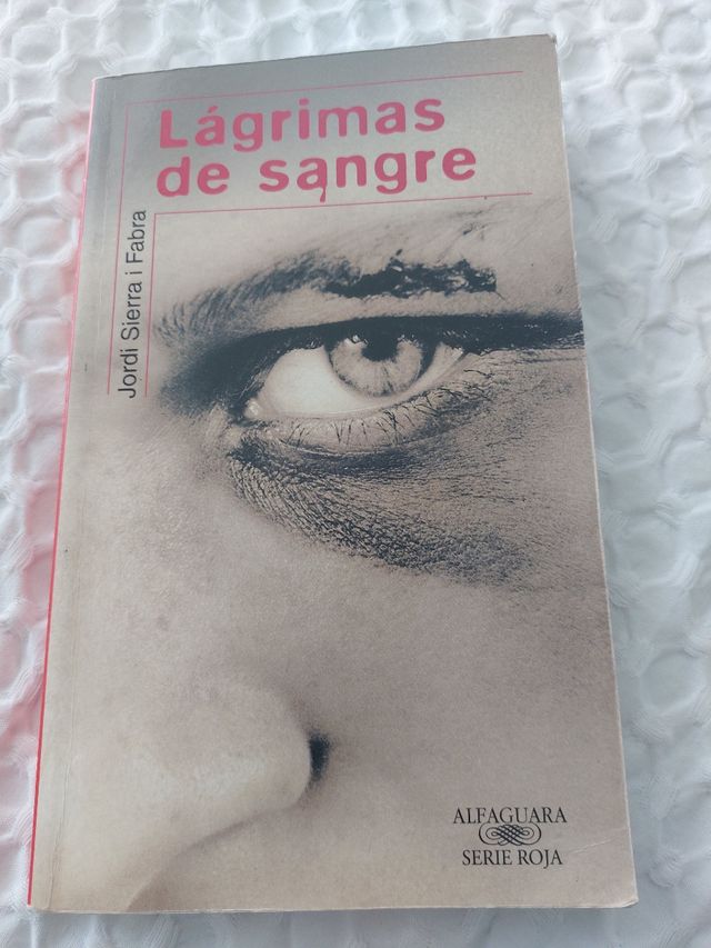 Lágrimas de sangre (Serie roja) (Spanish Edition)
