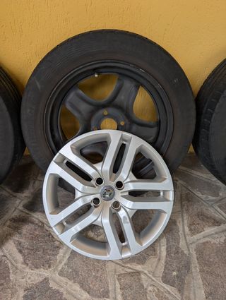 Cerchi in acciaio 16" con pneumatici estivi