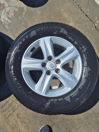Llantas kia 16