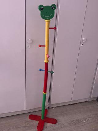 Perchero infantil rana ikea