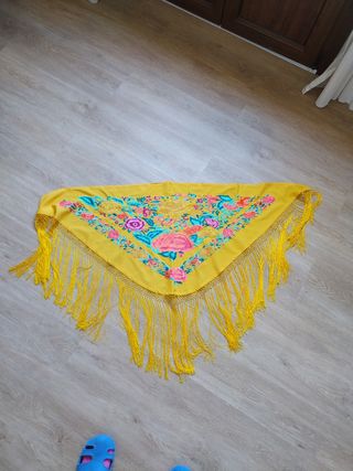 MANTONCILLO FLAMENCA