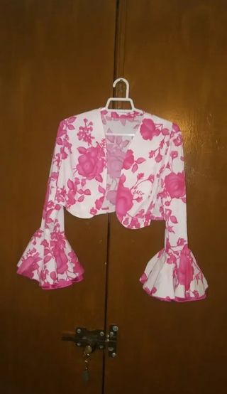 Vestido gitana flamenca con chaquetilla a juego